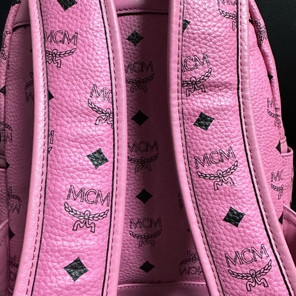 MCM PINK BACKPACK GIVEAWAY SALE - Picture 5 of 15